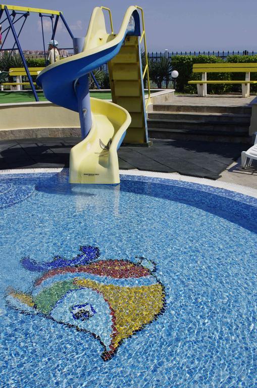 Golden Wave Apartment โซโซโปล ภายนอก รูปภาพ