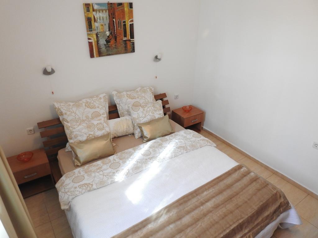 Golden Wave Apartment โซโซโปล ภายนอก รูปภาพ